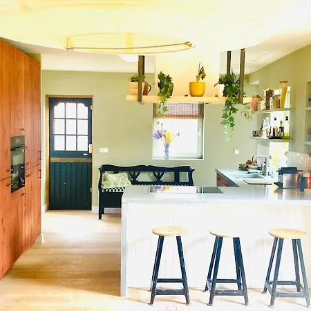 Villa 30 Steps To Sand.. Light And Spacious Family