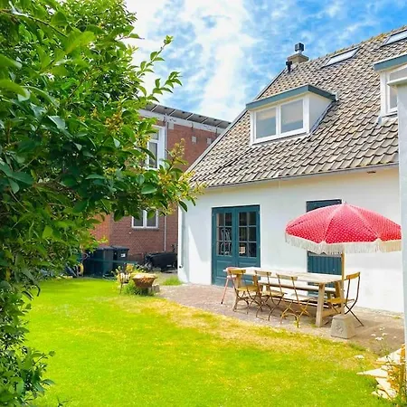 30 Steps To Sand.. Light And Spacious Family