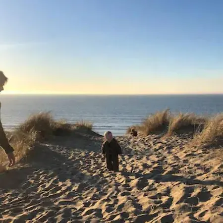 30 Steps To Sand.. Light And Spacious Family *