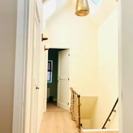 30 Steps To Sand.. Light And Spacious Family Villa Zandvoort