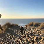 30 Steps To Sand.. Light And Spacious Family *