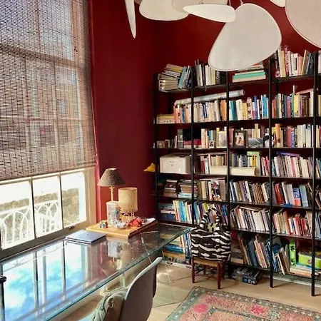 30 Steps To Sand.. Light And Spacious Family Villa