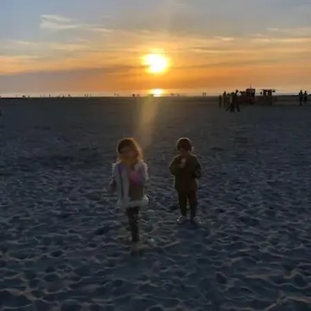 30 Steps To Sand.. Light And Spacious Family * Zandvoort