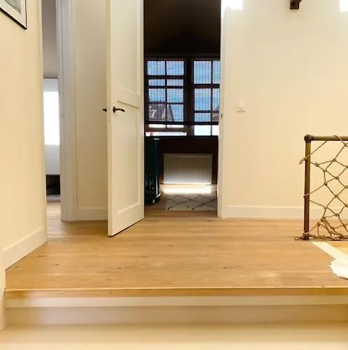 30 Steps To Sand.. Light And Spacious Family *