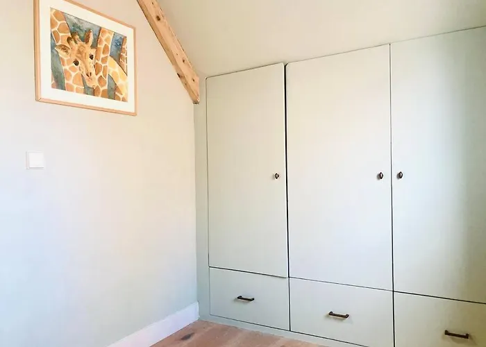 30 Steps To Sand.. Light And Spacious Family