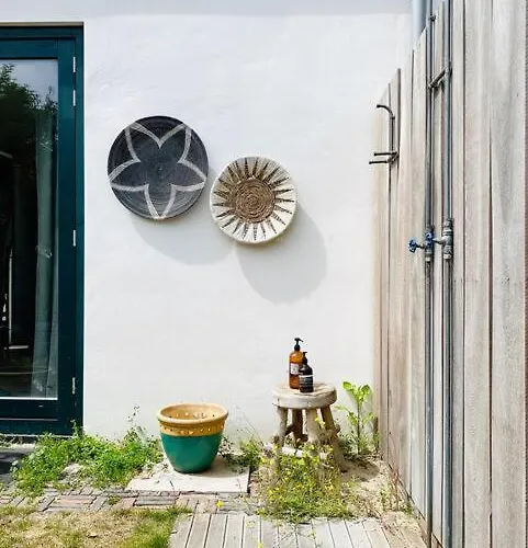 30 Steps To Sand.. Light And Spacious Family Villa *